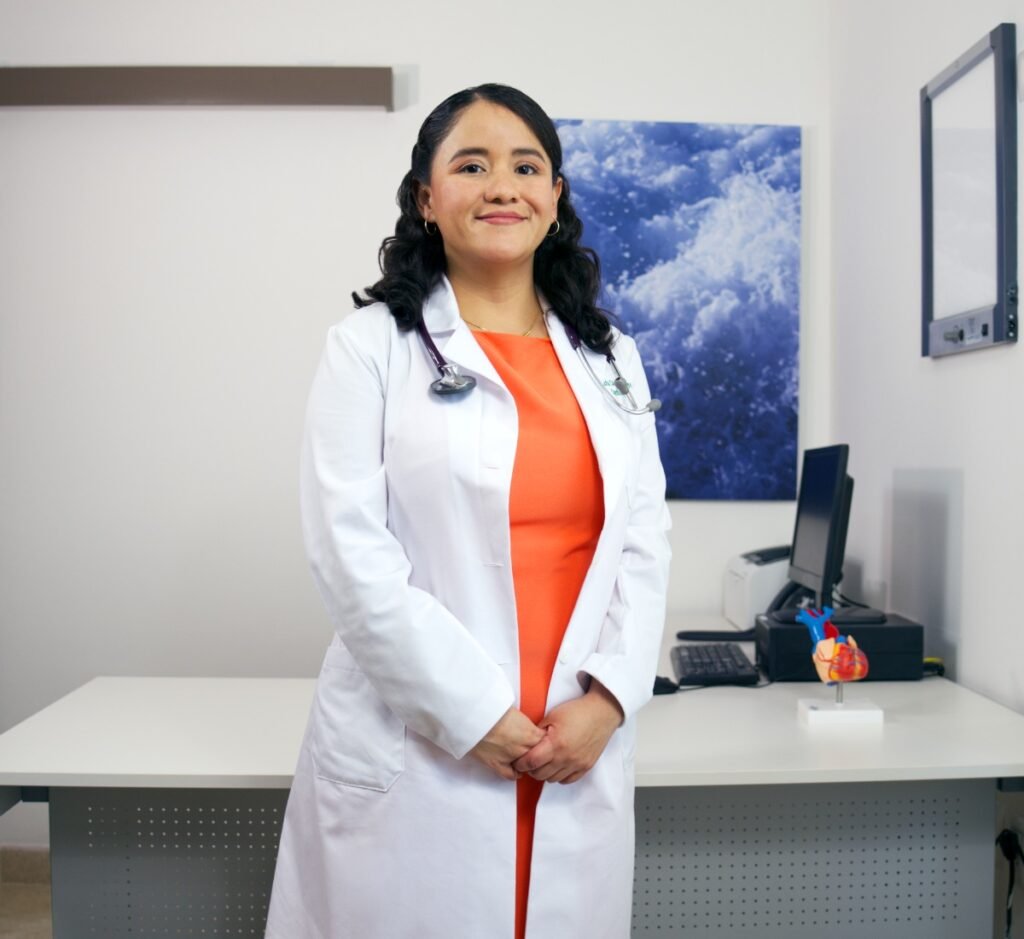 Dra. Karla Castolo Cardióloga clínica & única especialista en Rehabilitación Cardíaca en Puerto Vallarta